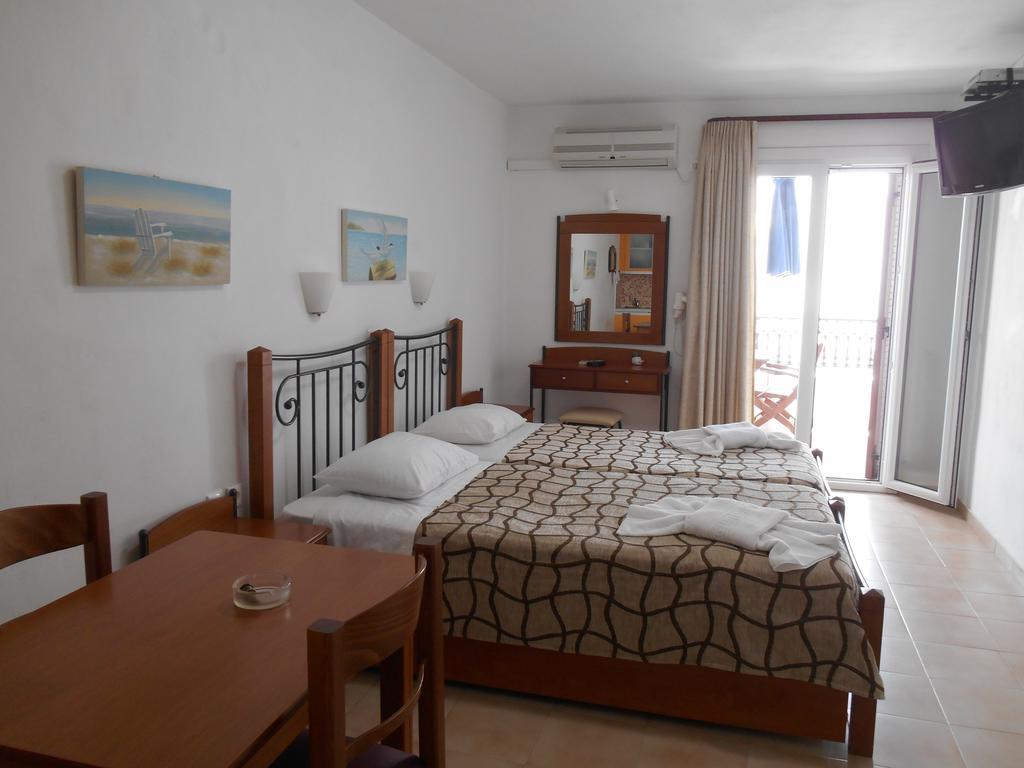 Studios Gabriel Agia Anna  Habitación foto